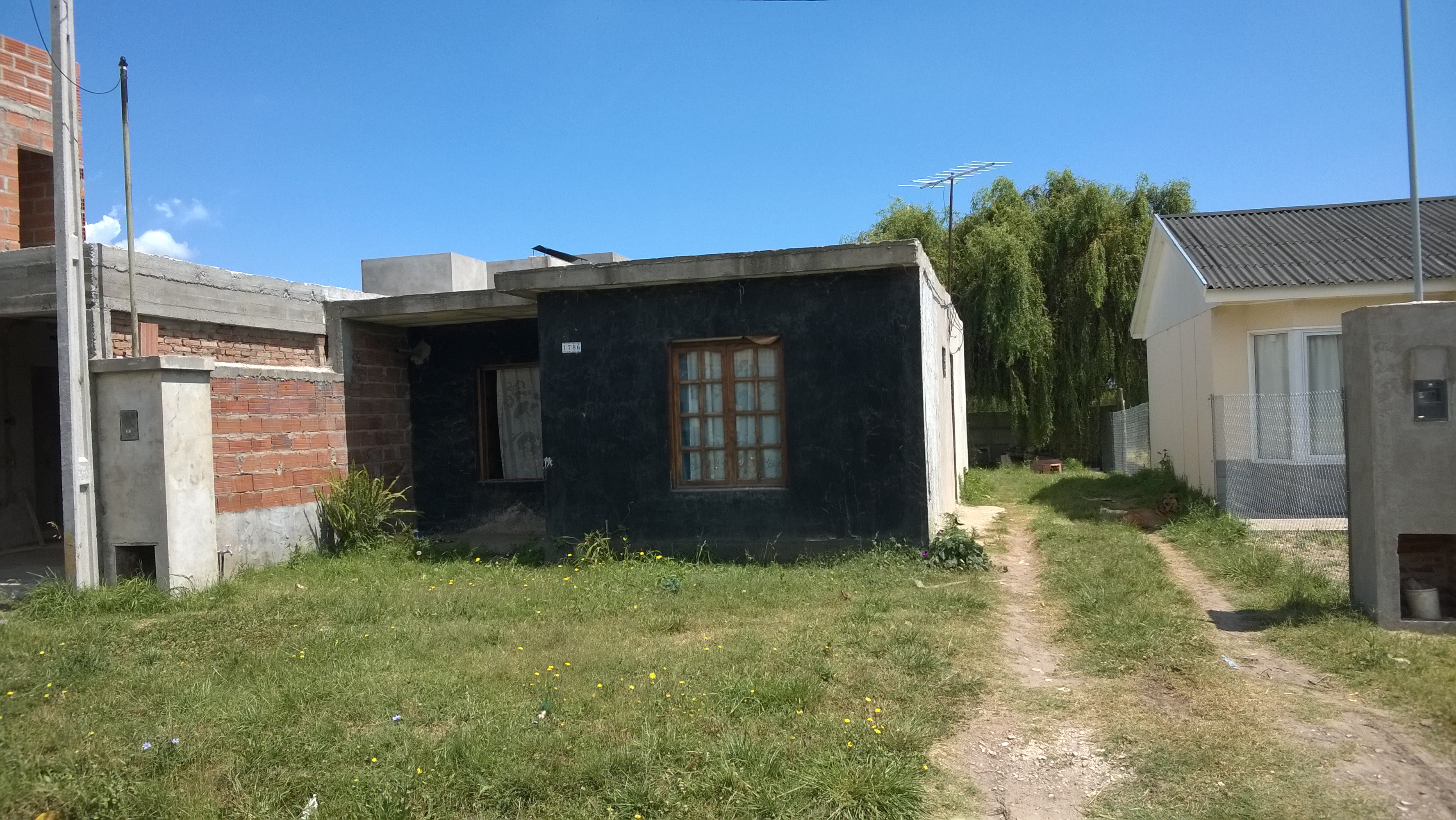 CASA A TERMINAR BARRIO LA MARTITA