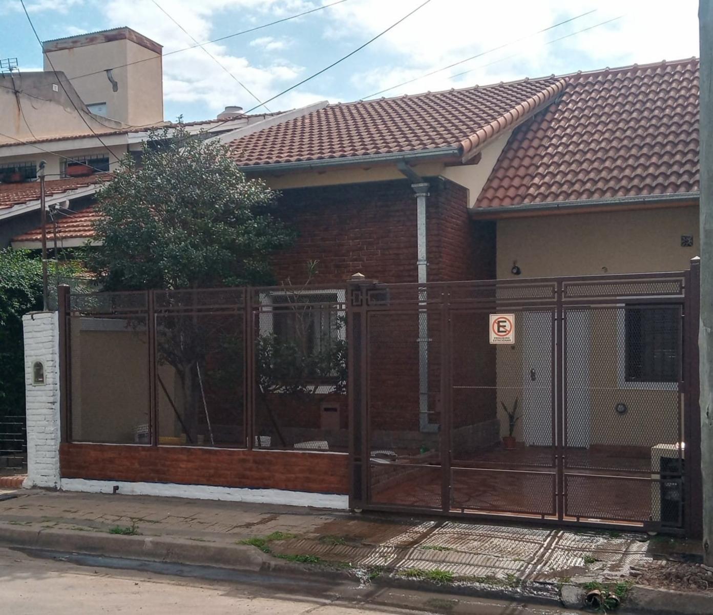 arenales 662 · La Matanza — foto 12