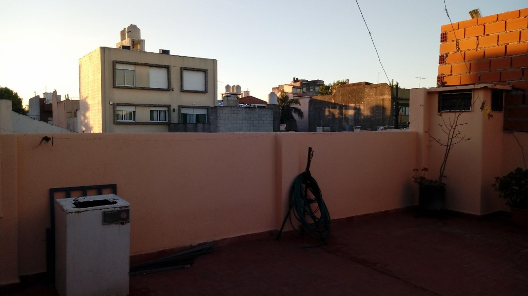 Jorge chavez 7000 · Liniers — foto 11