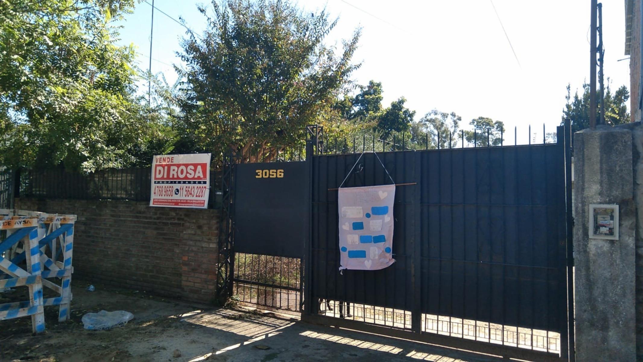 EXCELENTE CHALET 4 AMB c/ Depcias  para los amantes del &ampampampquotVERDE&quot en INIGUALABLE UBICACION de DON TORCUATO,    Pxmo Acceso Norte (PANAMERICANA) y RUTA 202    IMPERDIBLE