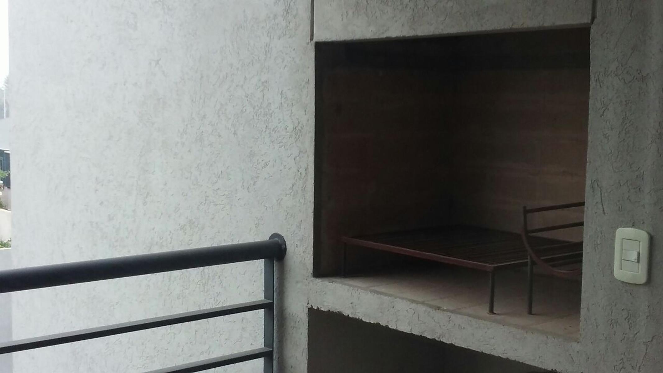 Carlos Calvo 640 · Pilar — foto 5