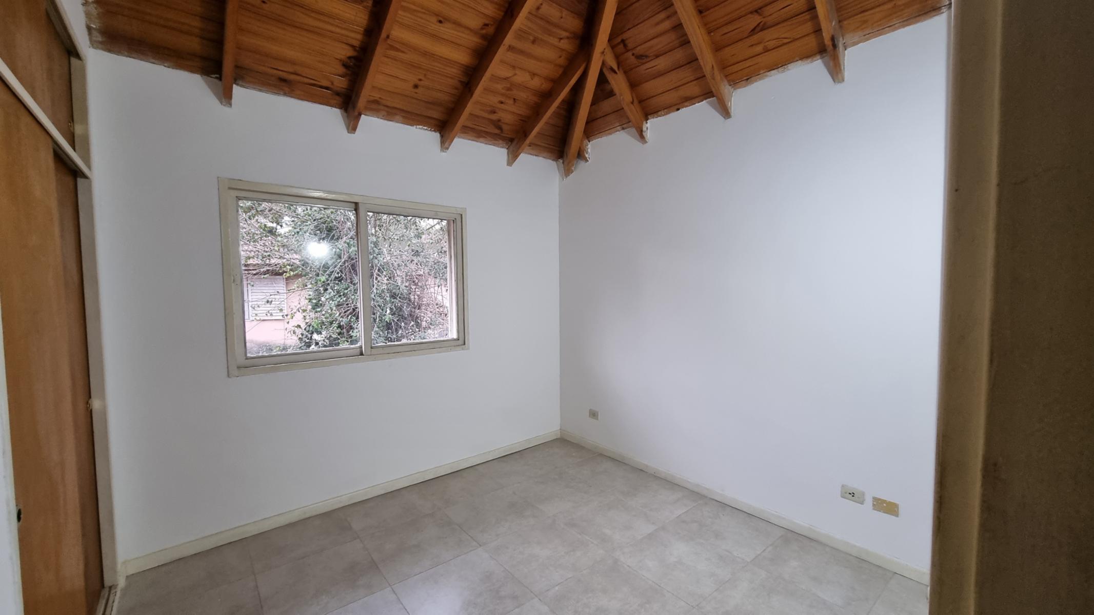 ANA MORON 3100 · Hurlingham — foto 4