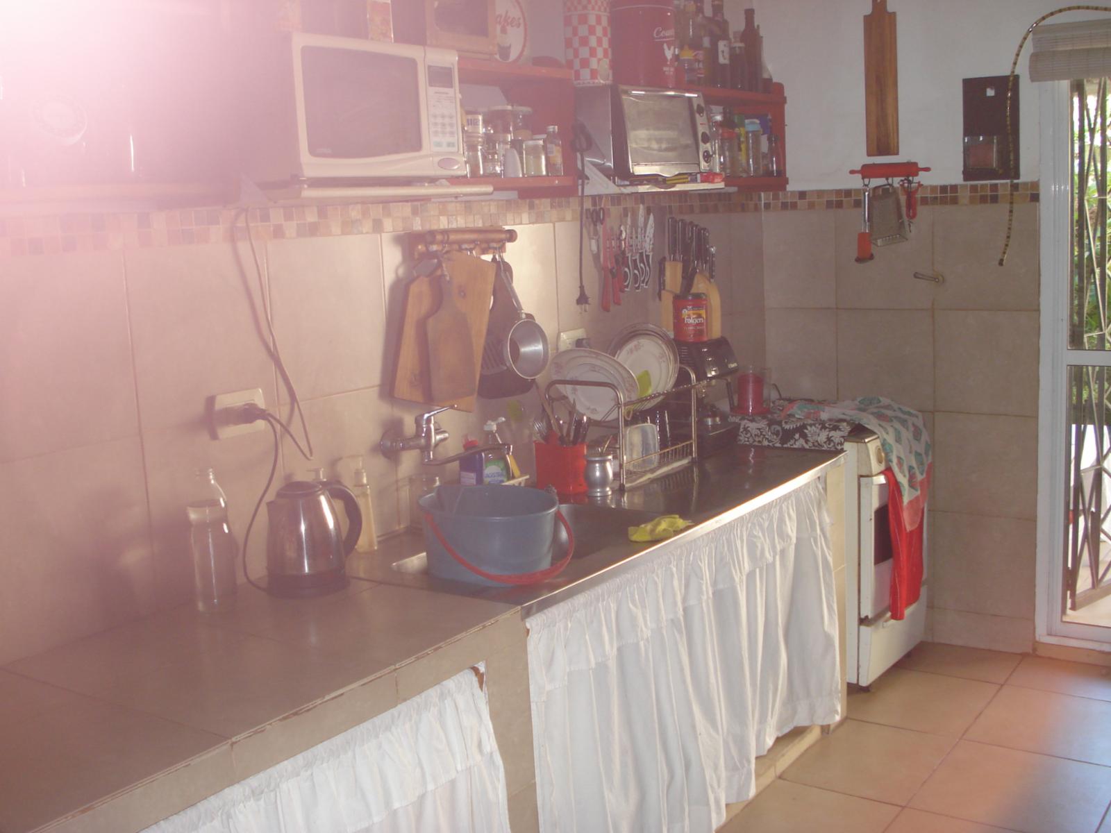 Cosme Algerich 300 · Morón — foto 6