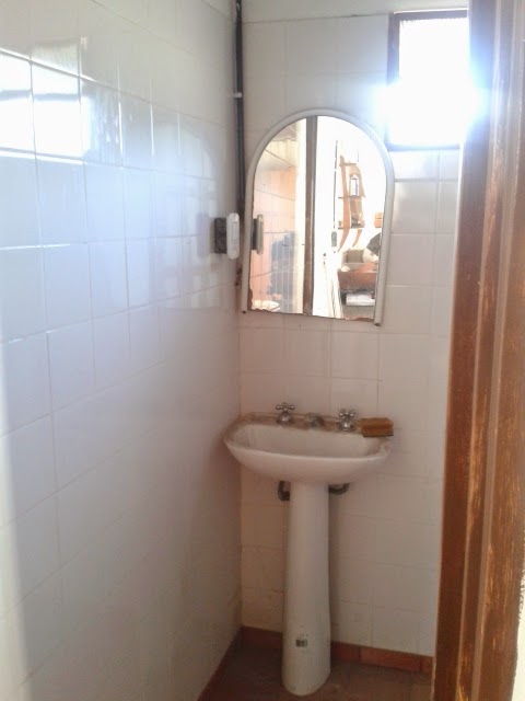 VENTA DE TERRENO CON QUINCHO, LOTE DE 10 X 33 mts. EN CARLOS CASARES
