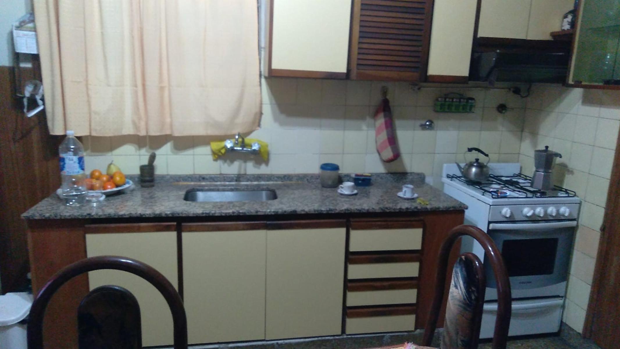 Almirante Brown 4663 · San Martín — foto 8