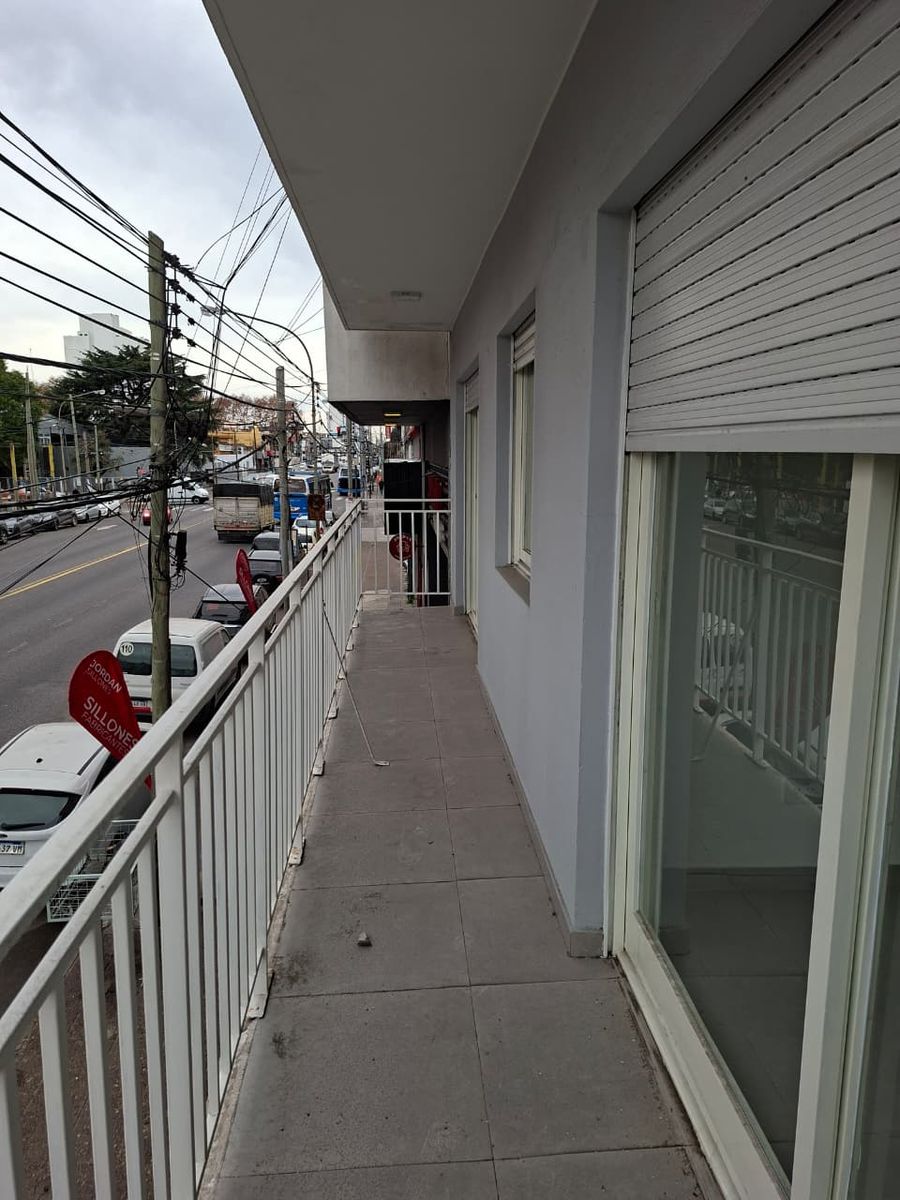 AV.R. Balbin · San Martín — foto 5