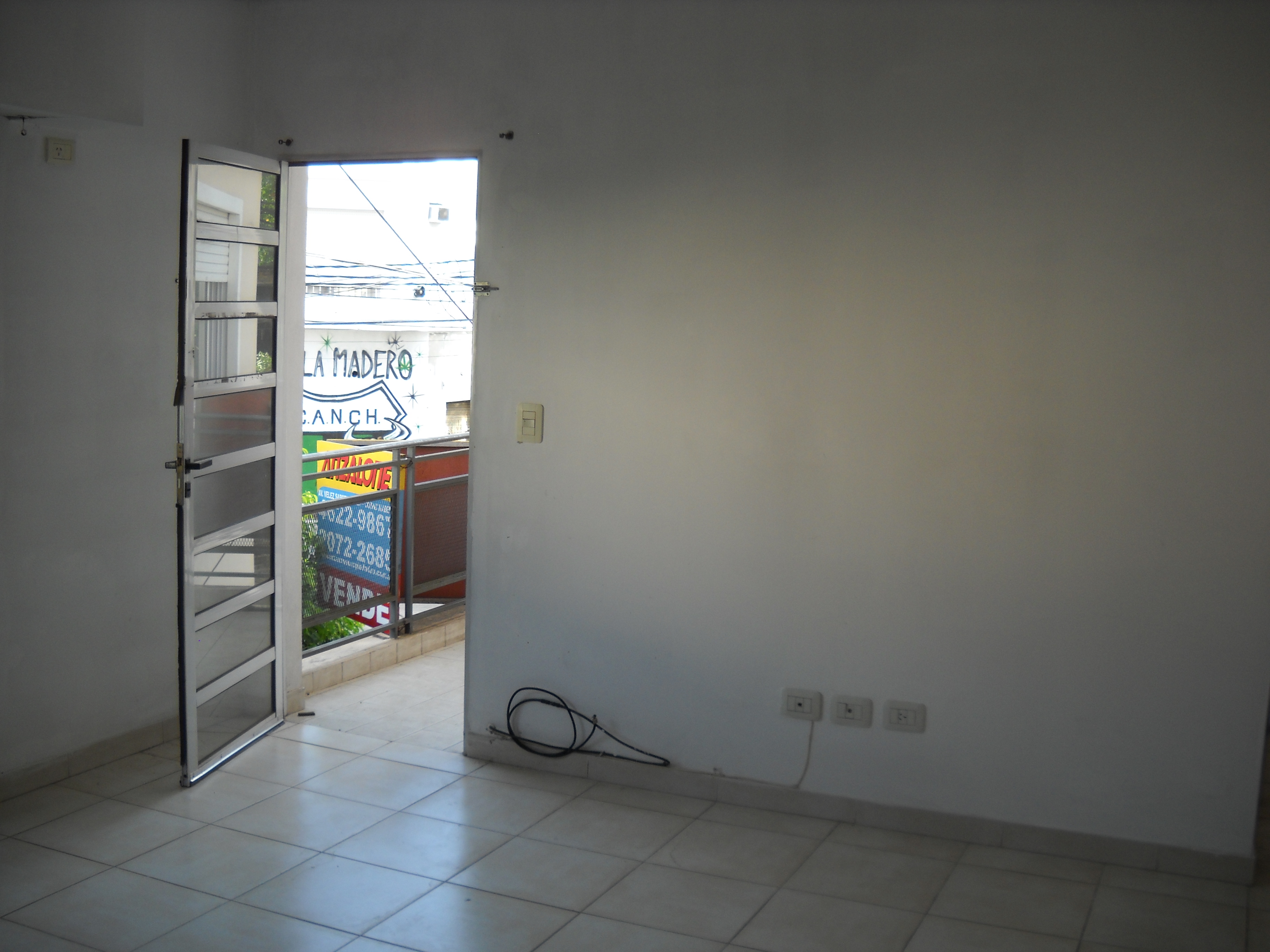 CORONEL THORNE 1300 · La Matanza — foto 3