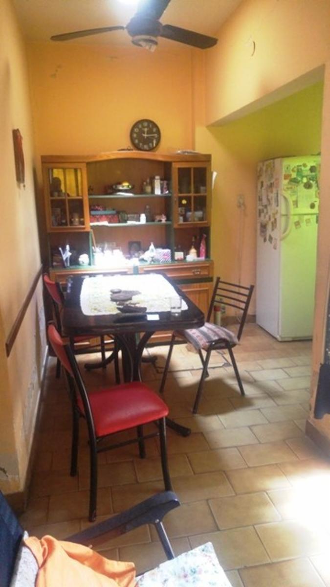 uruguay 700 · Morón — foto 6