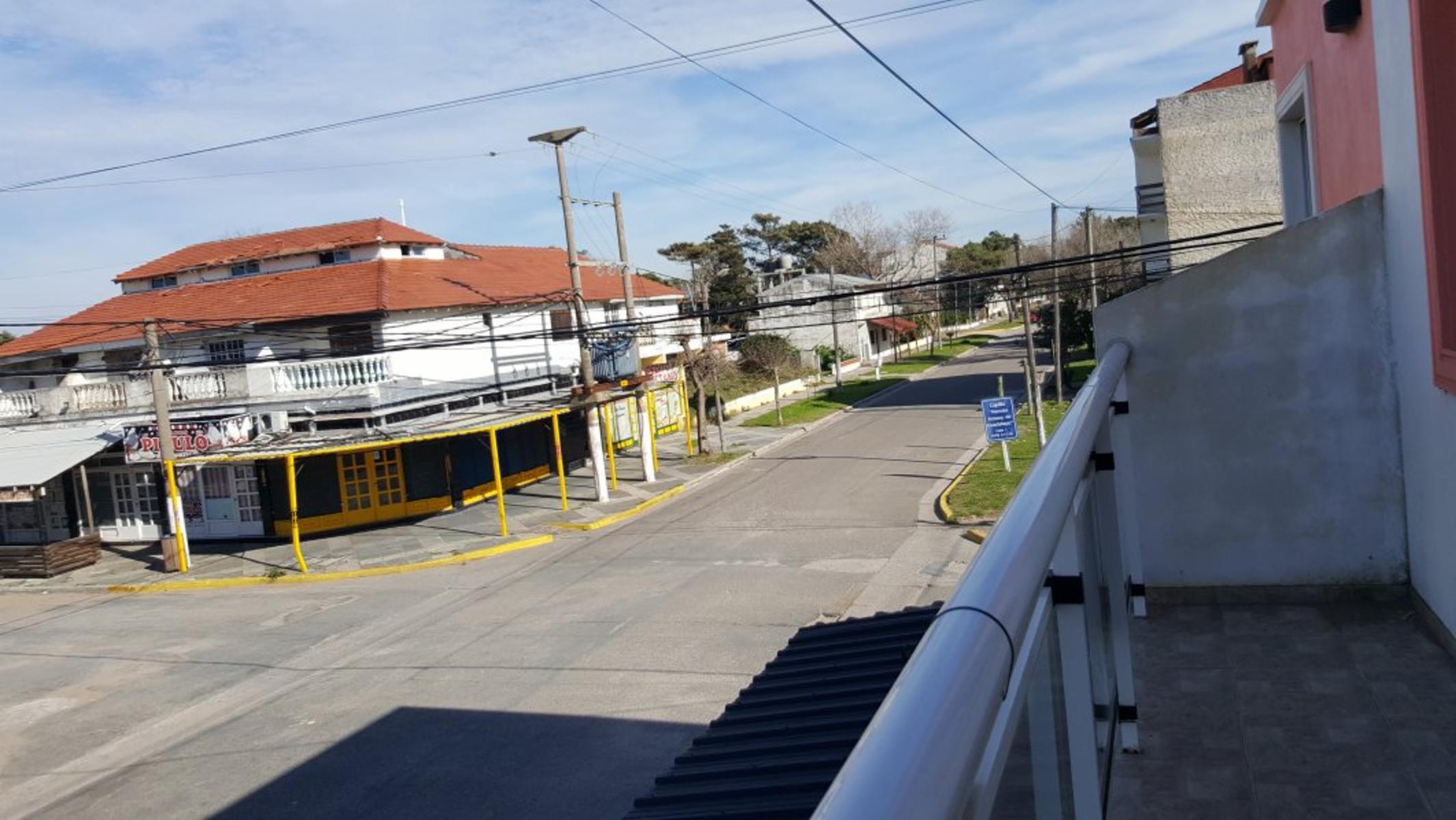 32 n° 95 · La Costa — foto 3