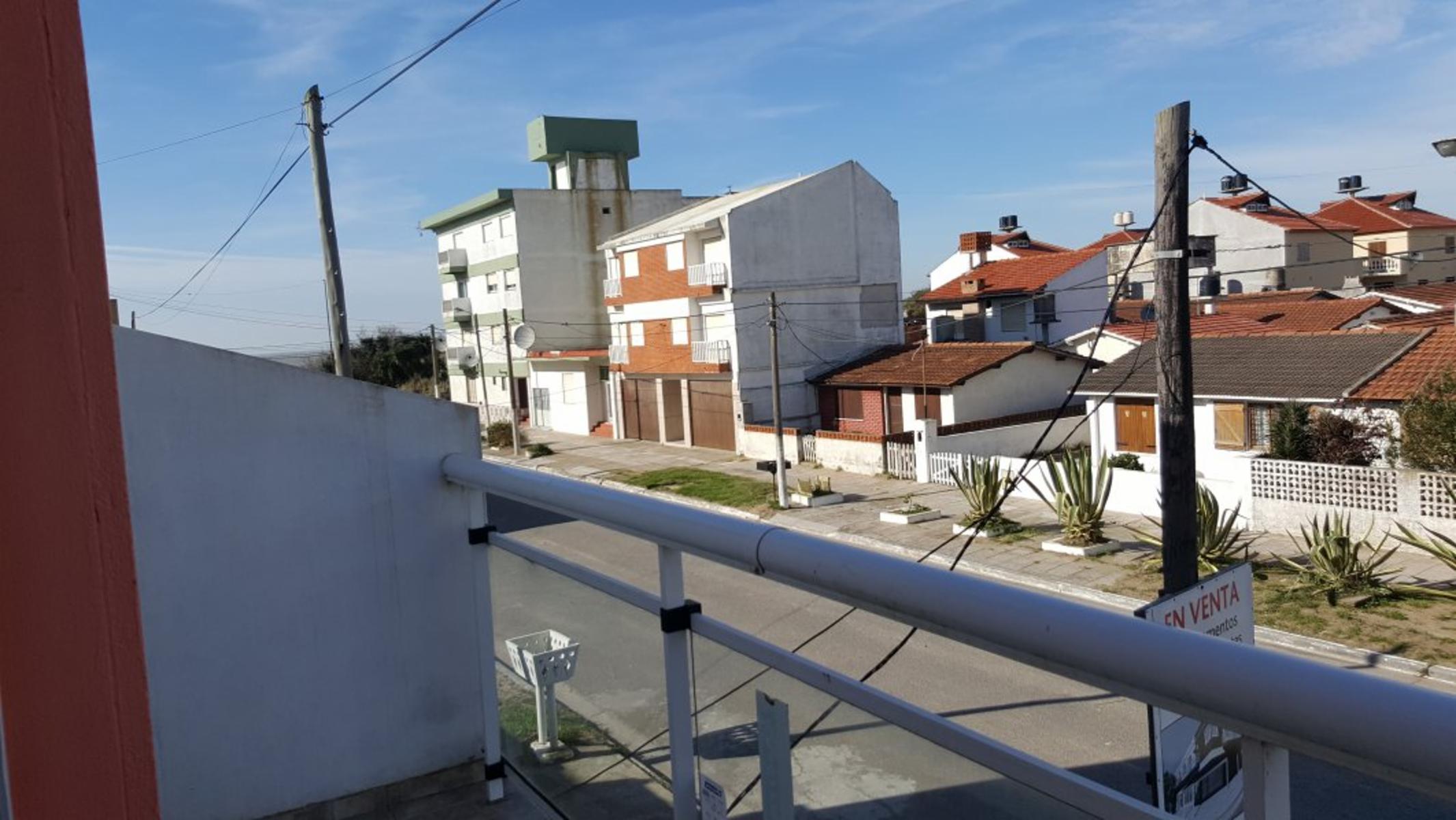 32 n° 95 · La Costa — foto 5