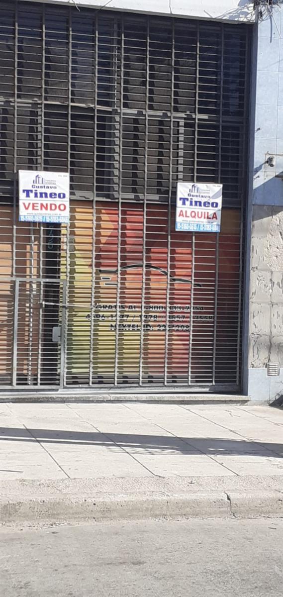 ALQUILO LOCAL DE 55 m² CON ENTREPISO DONDE FUNCIONABA IMPORTANTE REMISERA EN MORÓN