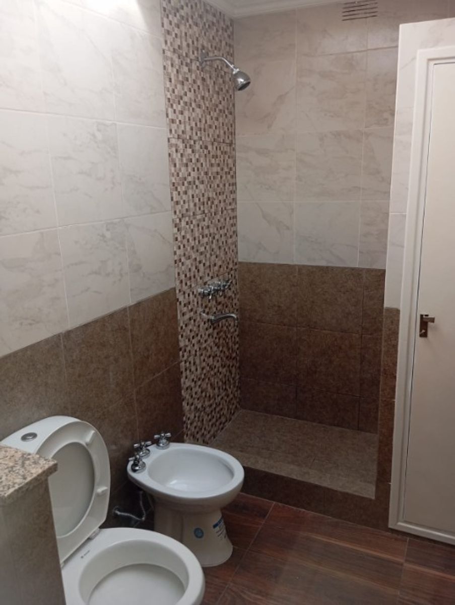 L. N. Alem 857 · Morón — foto 21