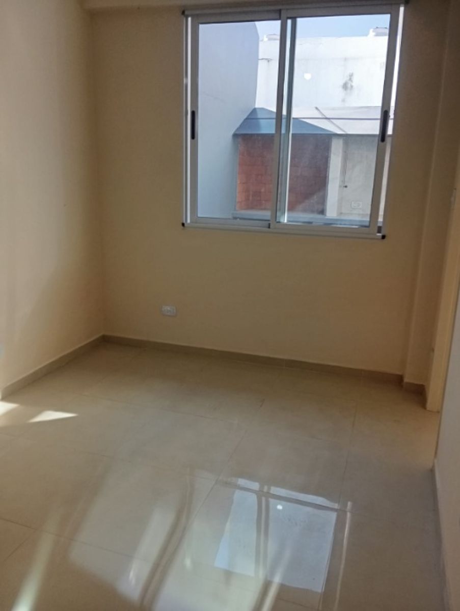 L. N. Alem 857 · Morón — foto 6