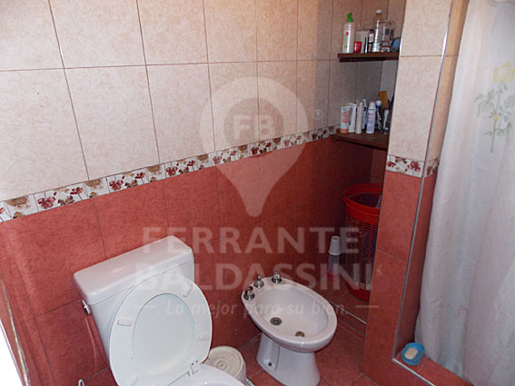 Ituzaingo al 1000 · Almirante Brown — foto 3