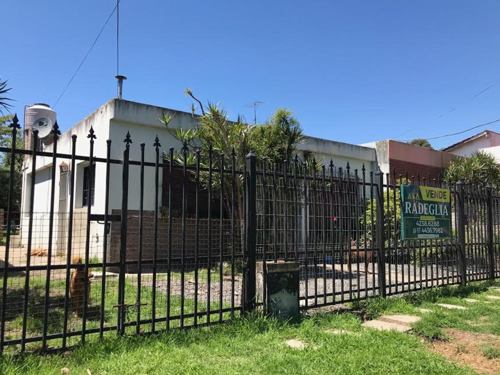 Casa estilo Americano en lote propio
