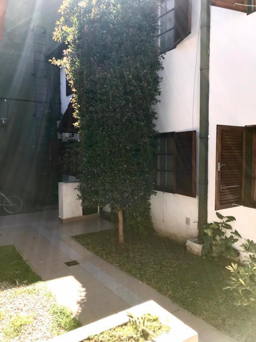 Impecable duplex 2 amb.  en Villa Samiento. Refaccionado a nuevo.