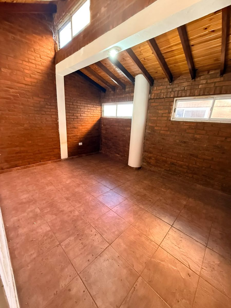 AVENIDA FRANCISCO PIOVANO 4951 · Moreno — foto 3