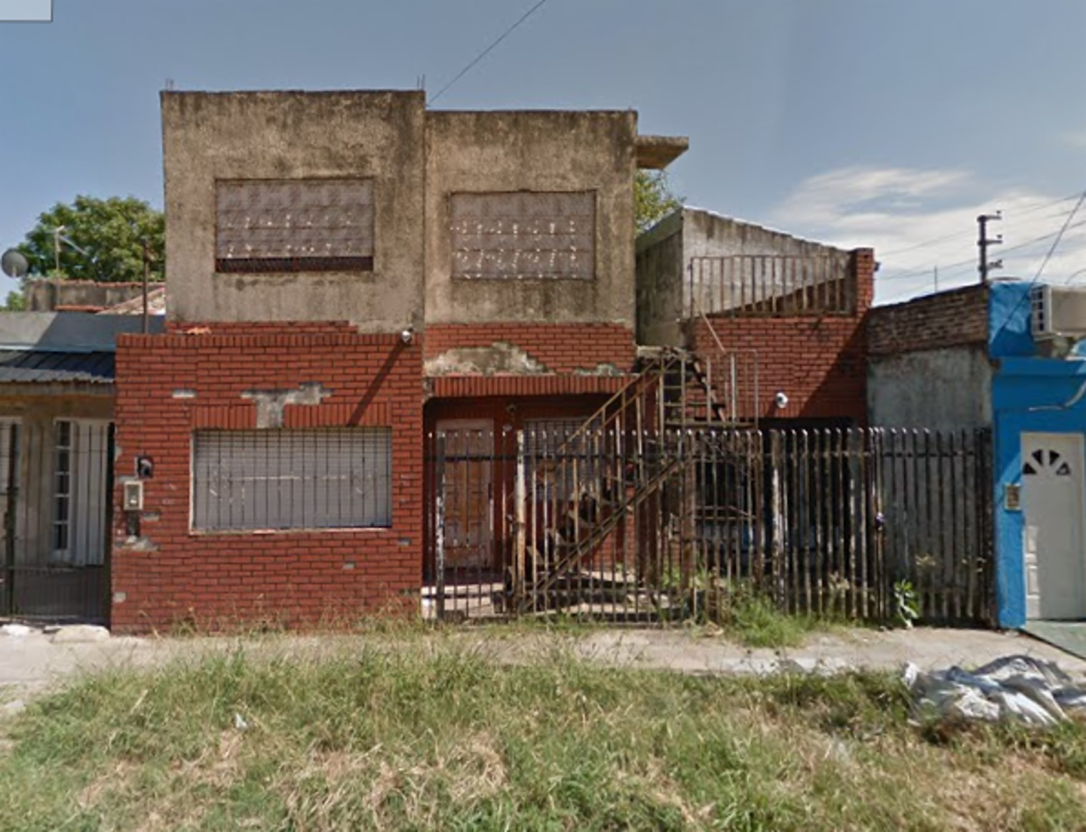 CASA AMERICANA 6 AMBIENTES MORON SUR