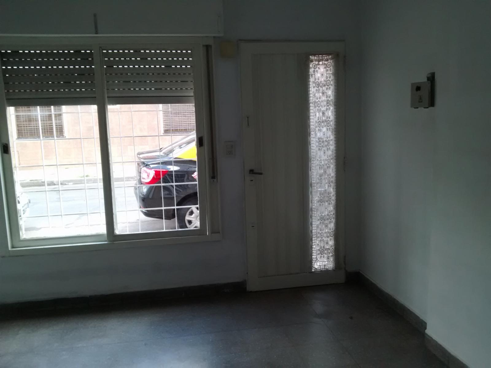 BRANDSEN 2476 · La Matanza — foto 12