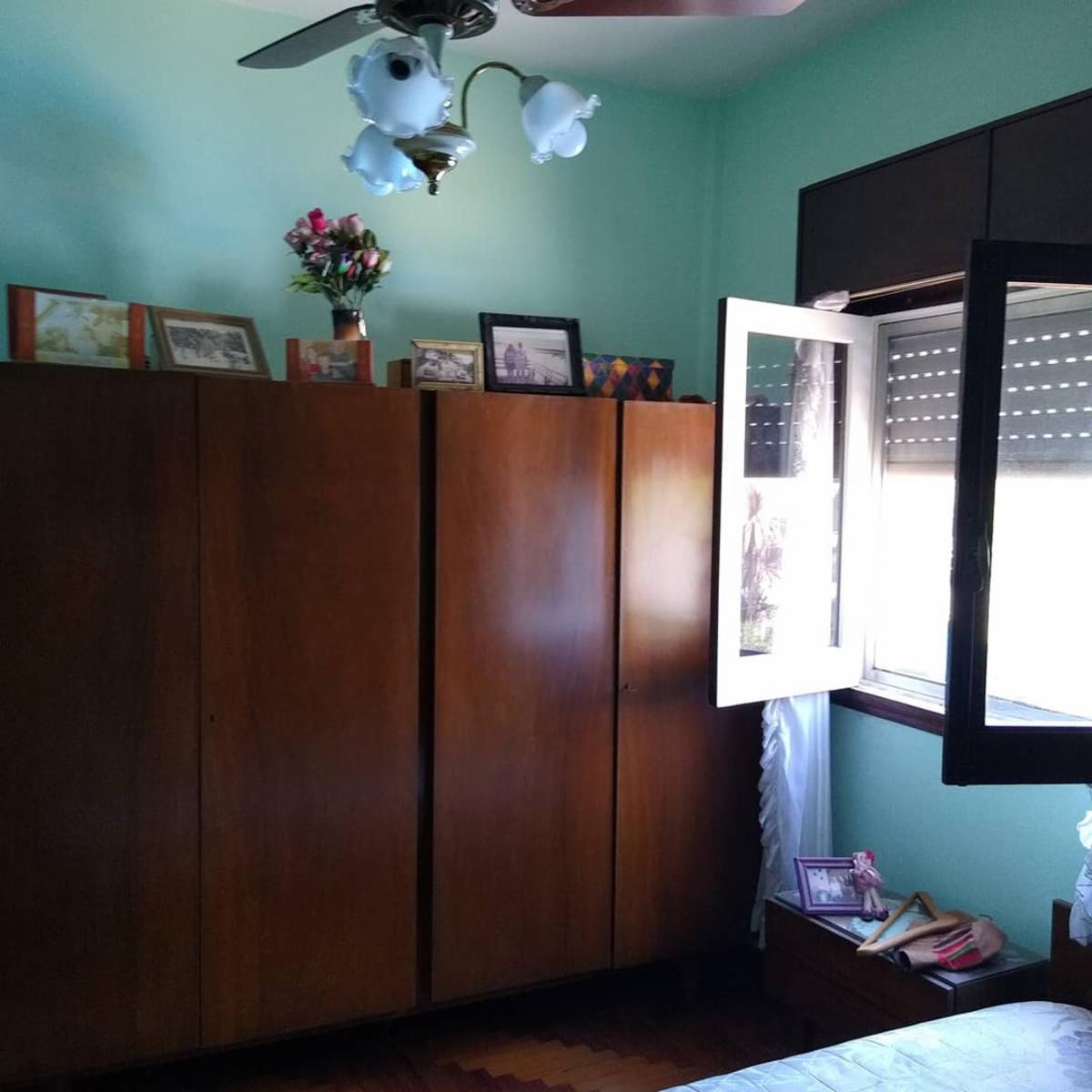 Castelli 334 · Florencio Varela — foto 3