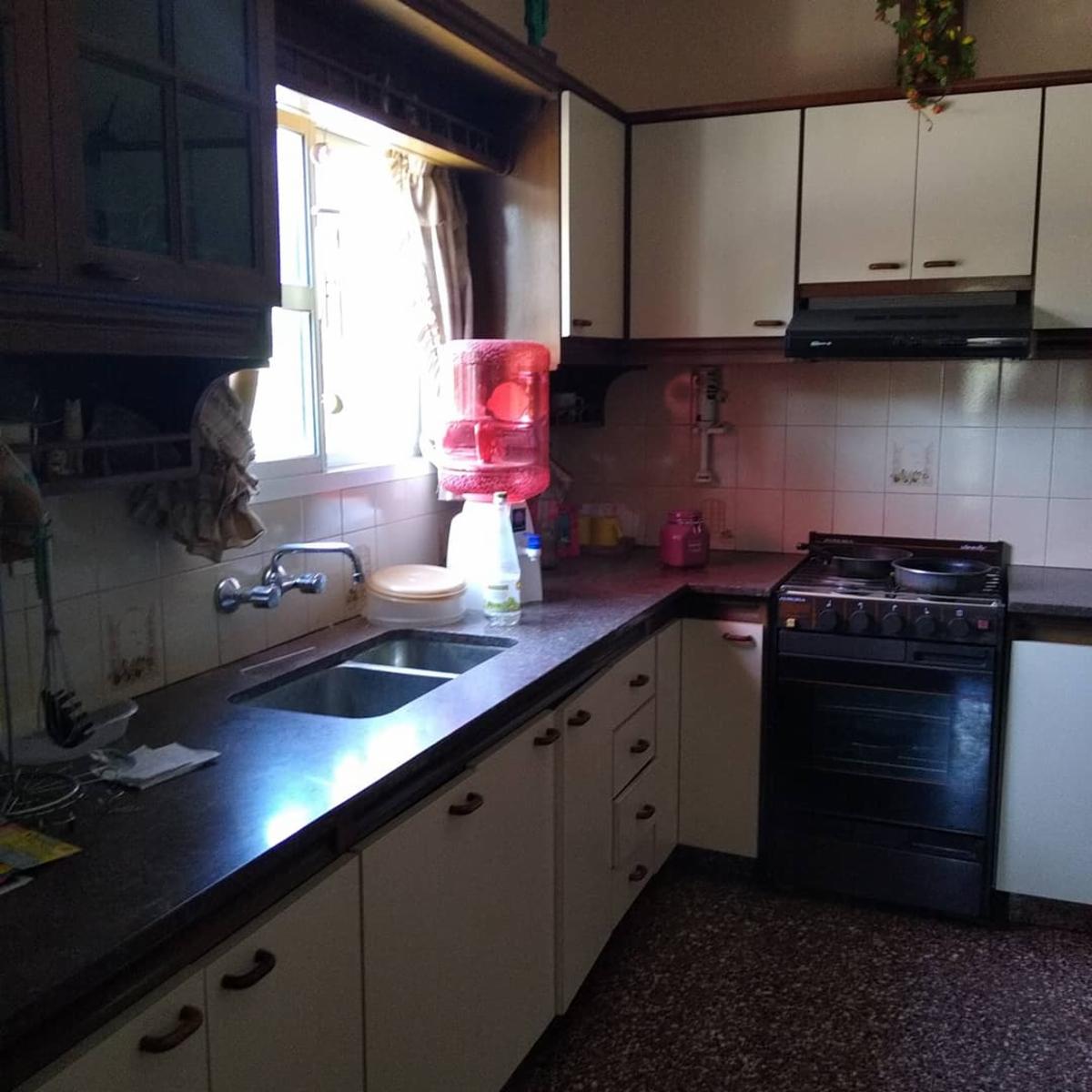 Castelli 334 · Florencio Varela — foto 5