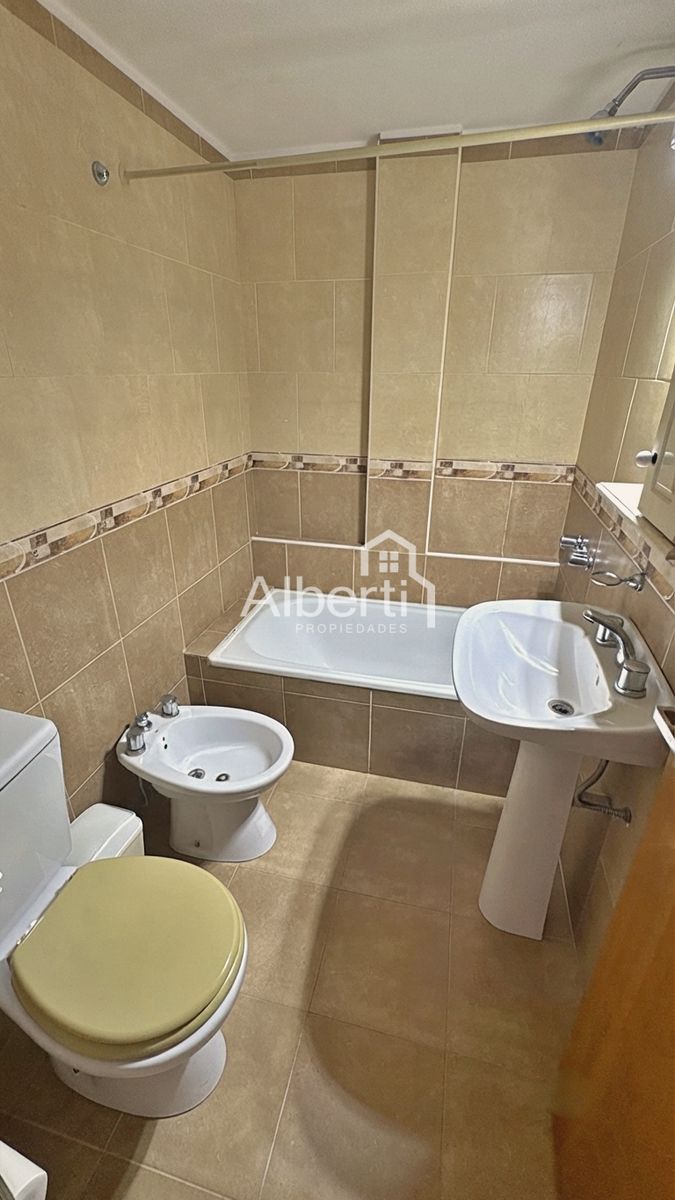 Almte. Guillermo Brown 259 · Morón — foto 6