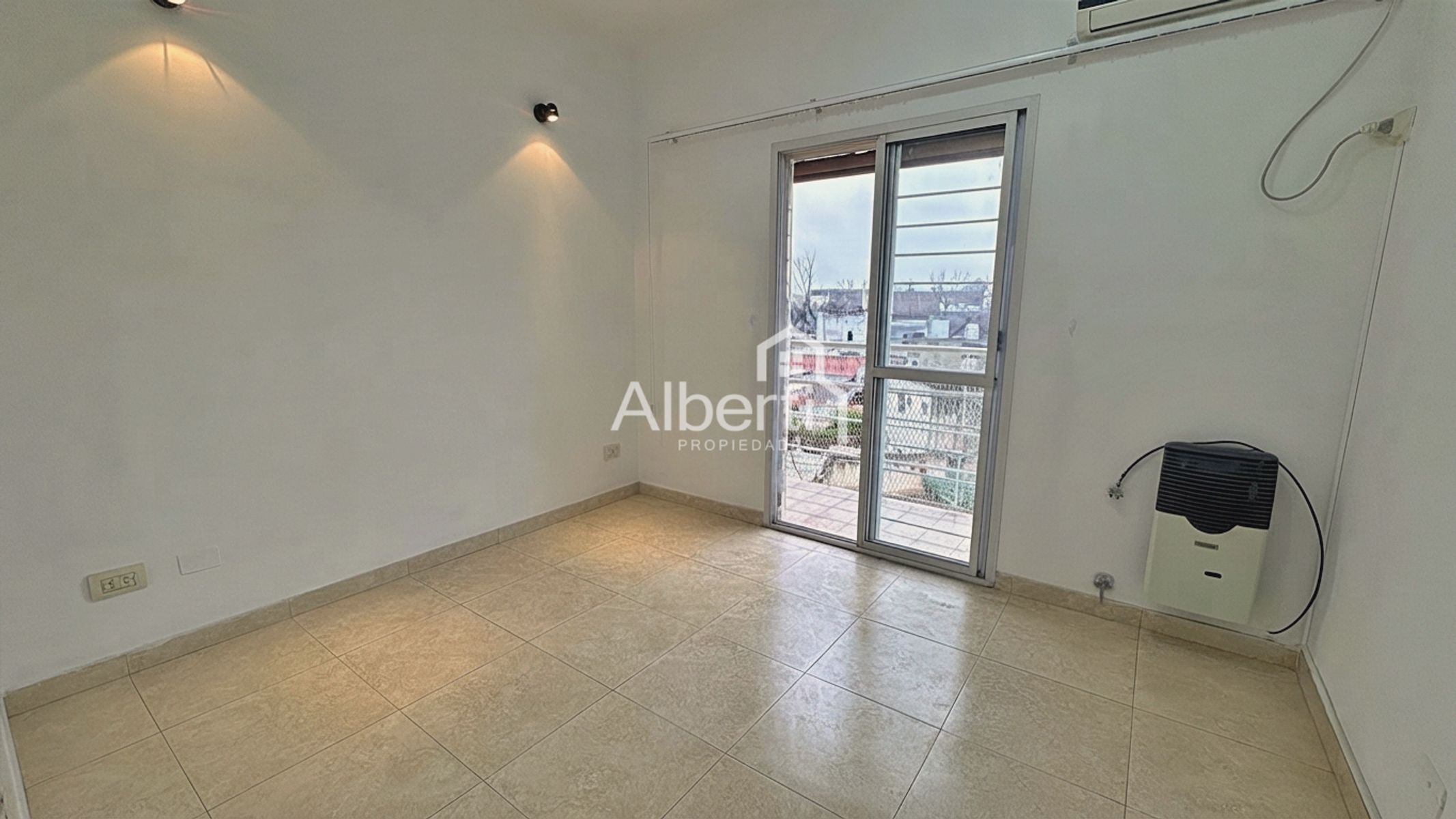Almte. Guillermo Brown 259 · Morón — foto 8