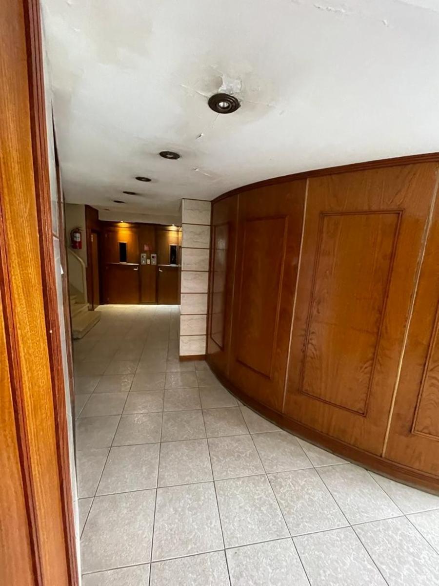 Departamento de tres ambientes a la venta en San Miguel