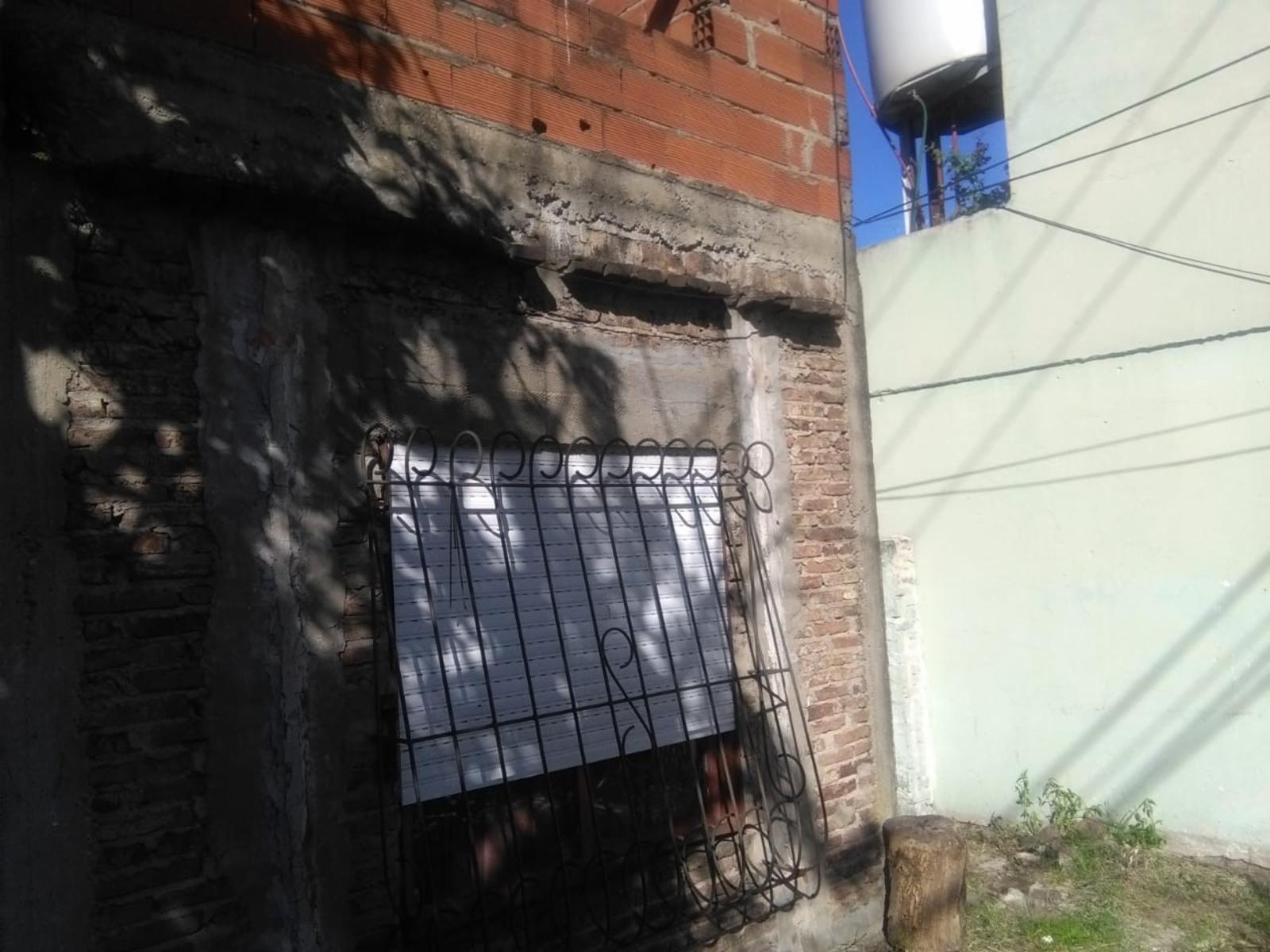 Thames 184 · La Matanza — foto 4