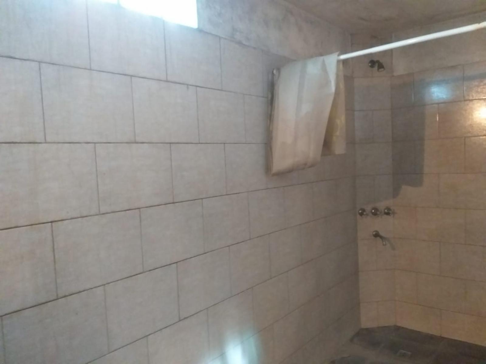 Echeverria 1200 · Merlo — foto 14