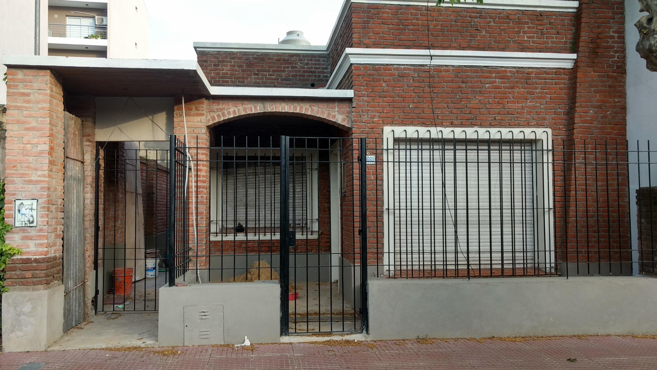 ALMIRANTE BROWN 3660 · San Martín — foto 3