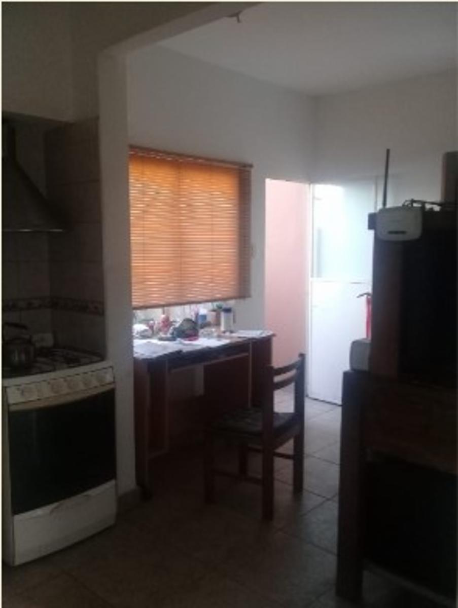 RIO NEGRO 936 · Morón — foto 3