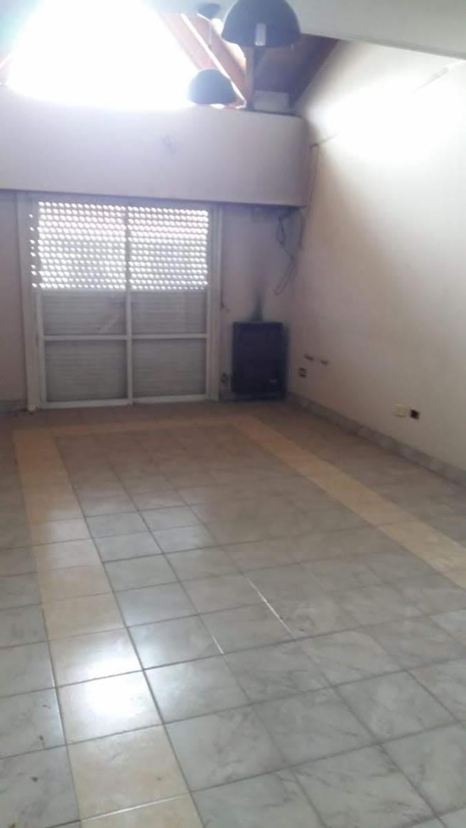 Boulevard Santa Marina 937 · Esteban Echeverría — foto 3