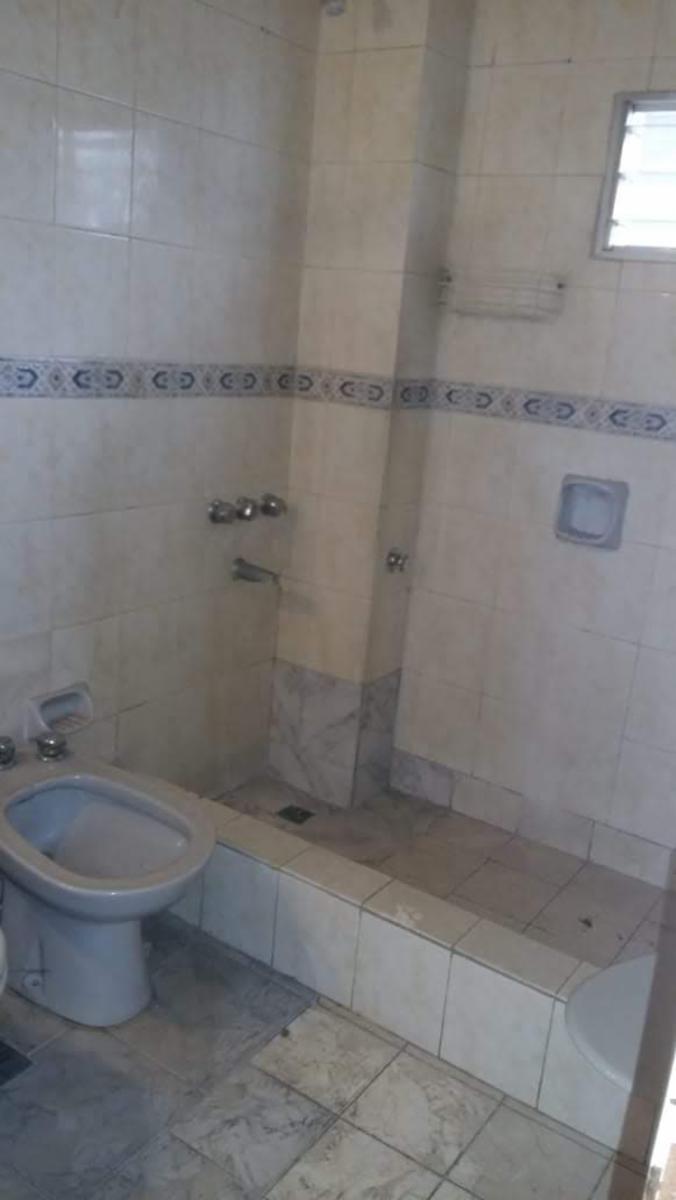 Boulevard Santa Marina 937 · Esteban Echeverría — foto 9
