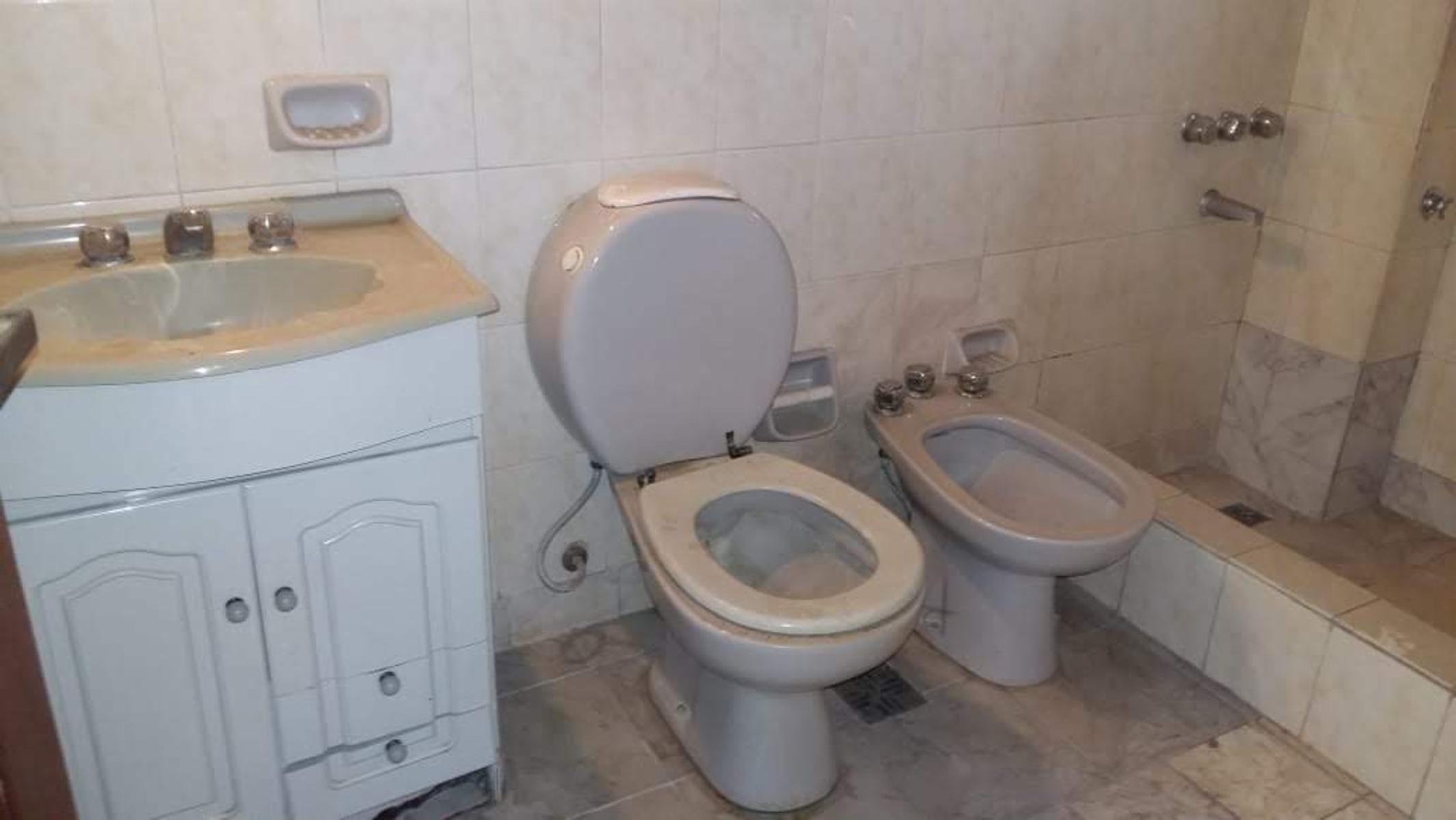 Boulevard Santa Marina 937 · Esteban Echeverría — foto 10