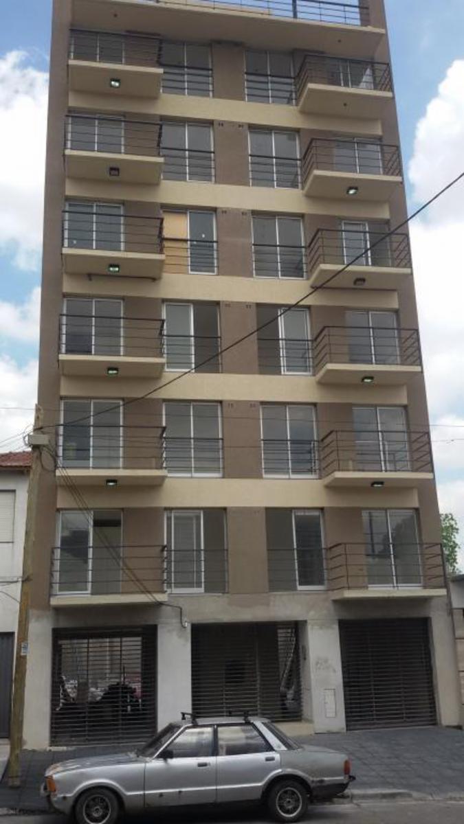 DEPARTAMENTO 2 AMB 300m estacion