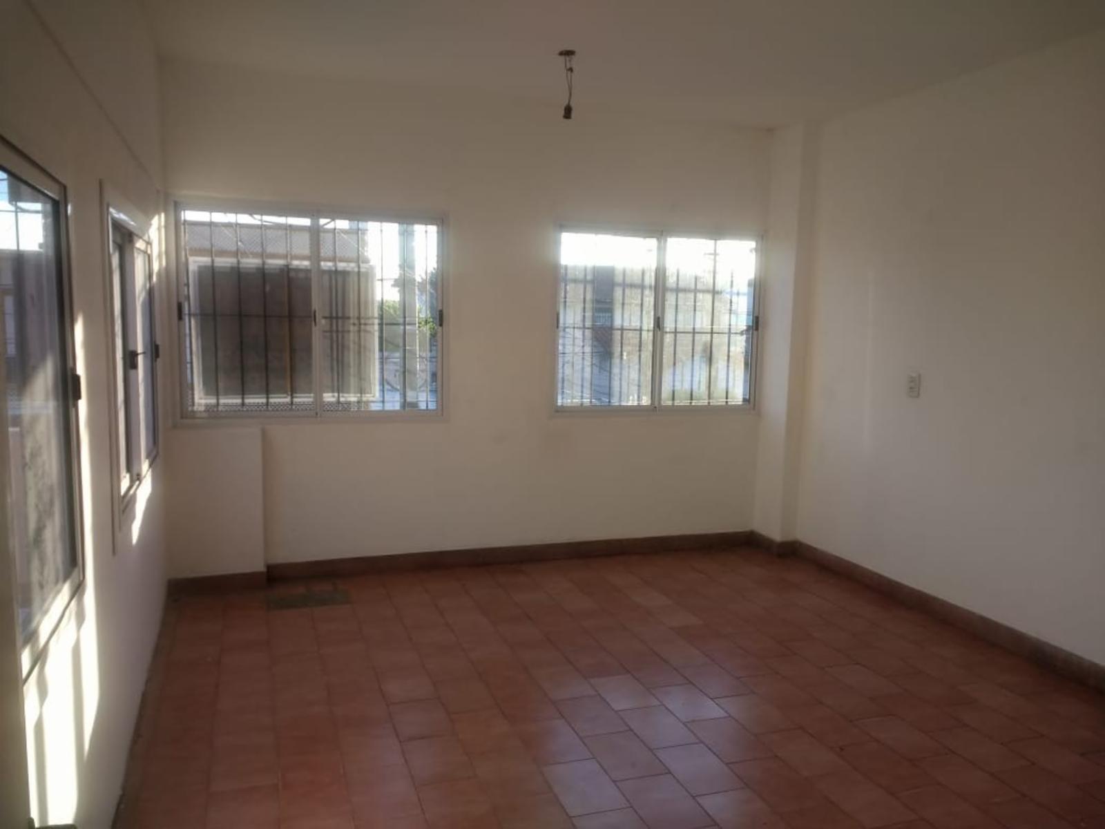 AGUERO · Morón — foto 12