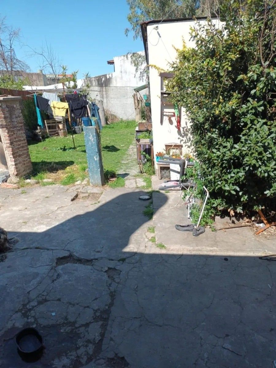 SANTIAGO PLAUL 3200 · Lanús — foto 3