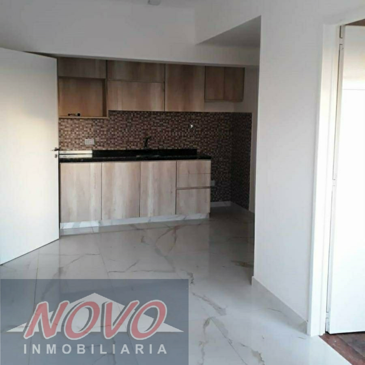 Ministro brin 3688 · Lanús — foto 3