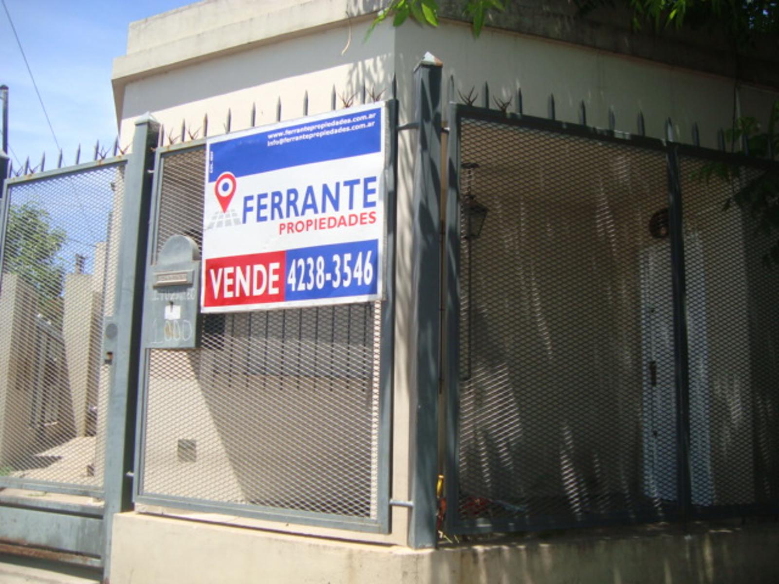 ITUZAINGO 1000 · Almirante Brown — foto 10