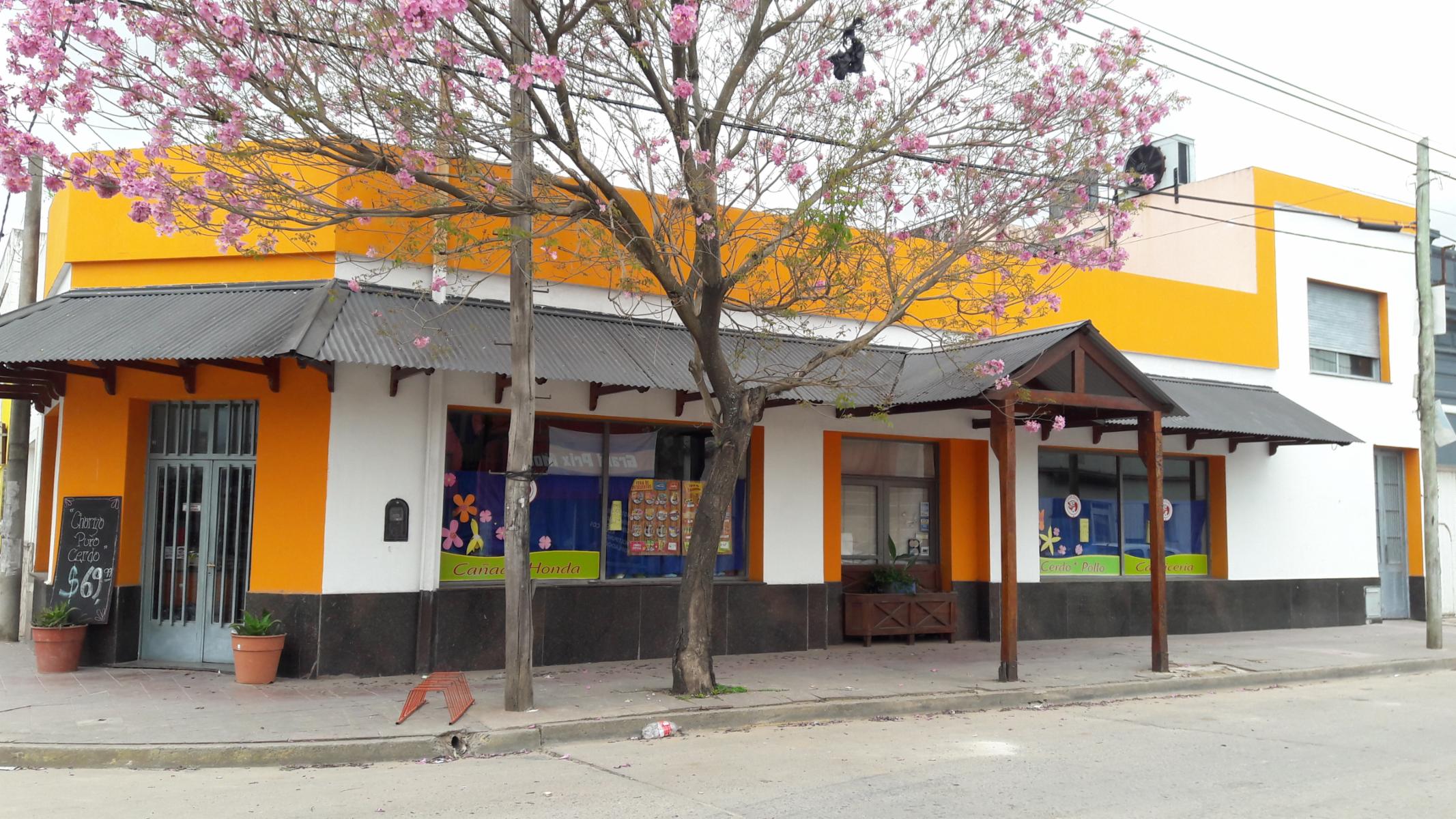 Excelente Local Céntrico EN VENTA - San Martín y Gazcon - Baradero - Bs As