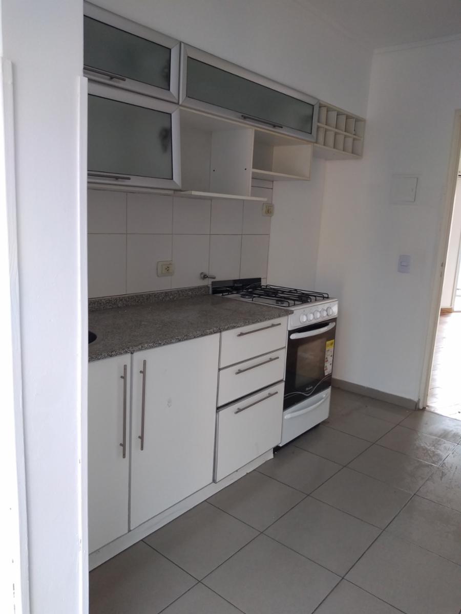 DEPARTAMENTO TRES DORMITORIOS EXCELENTE UBICACIÓN