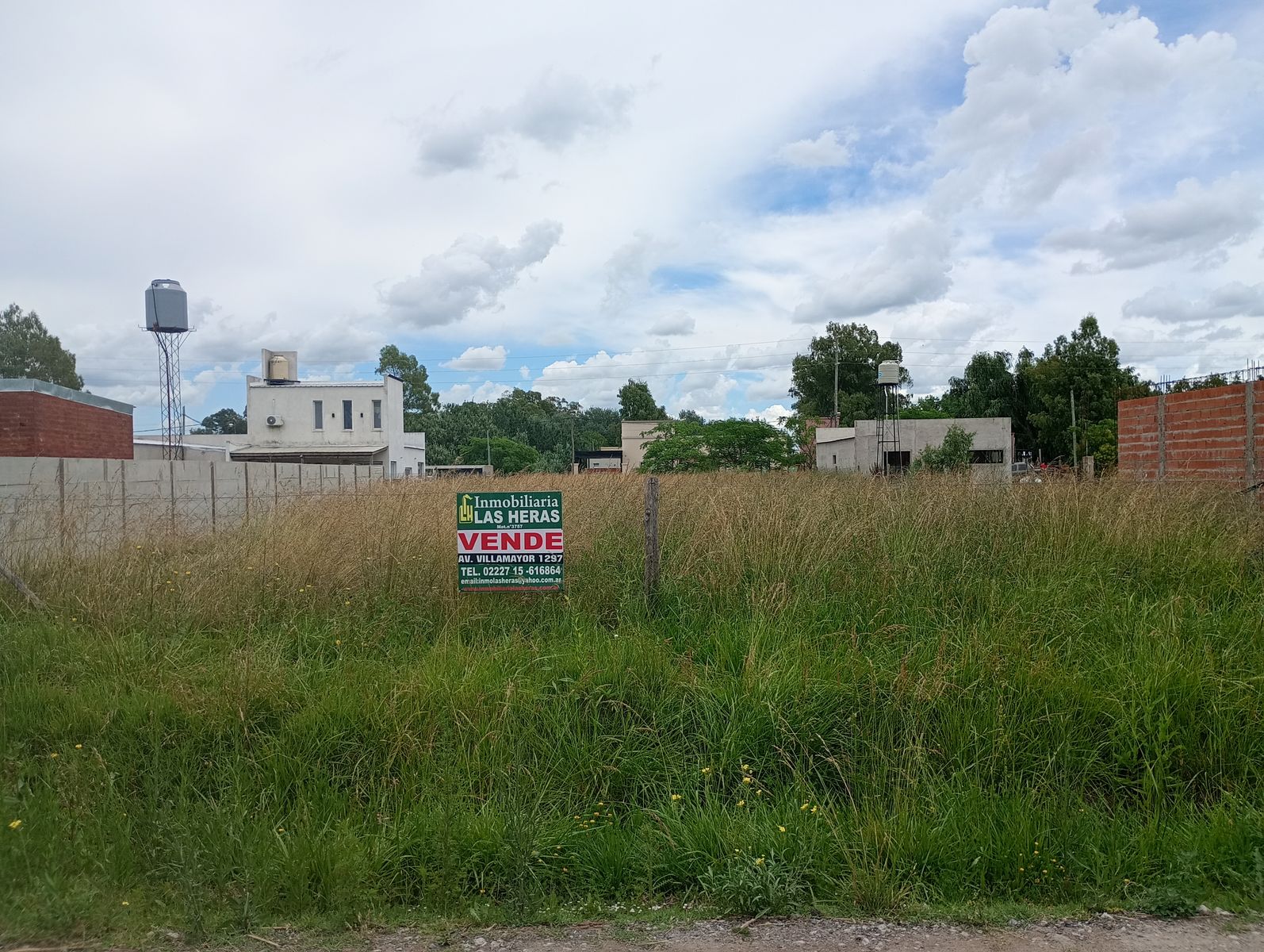 ¡OPORTUNIDAD 100 FINANCIADA Amplio Lote Perimetrado en Calle Otegui