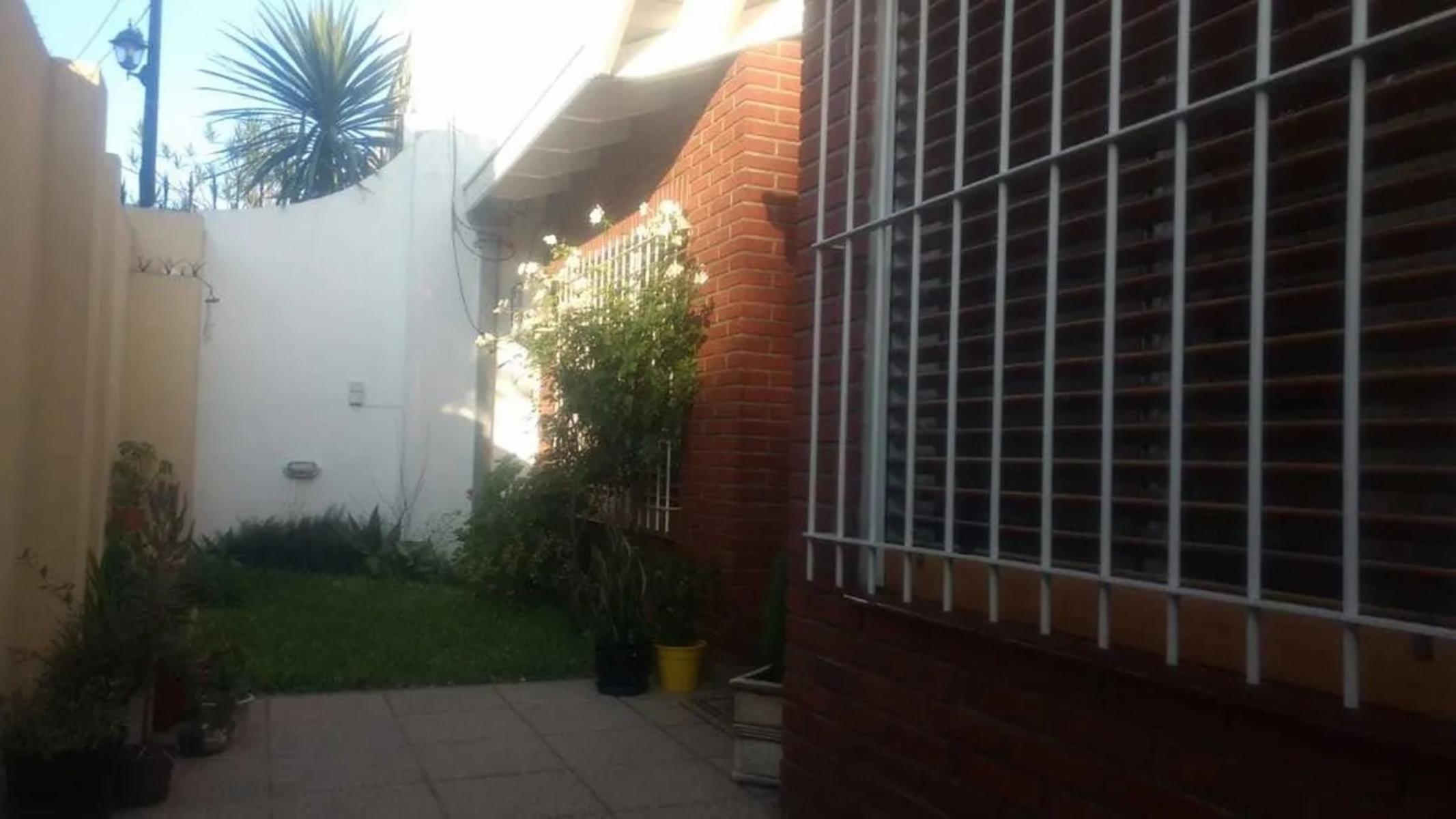 BELISARIO ROLDAN 2166 · San Martín — foto 3