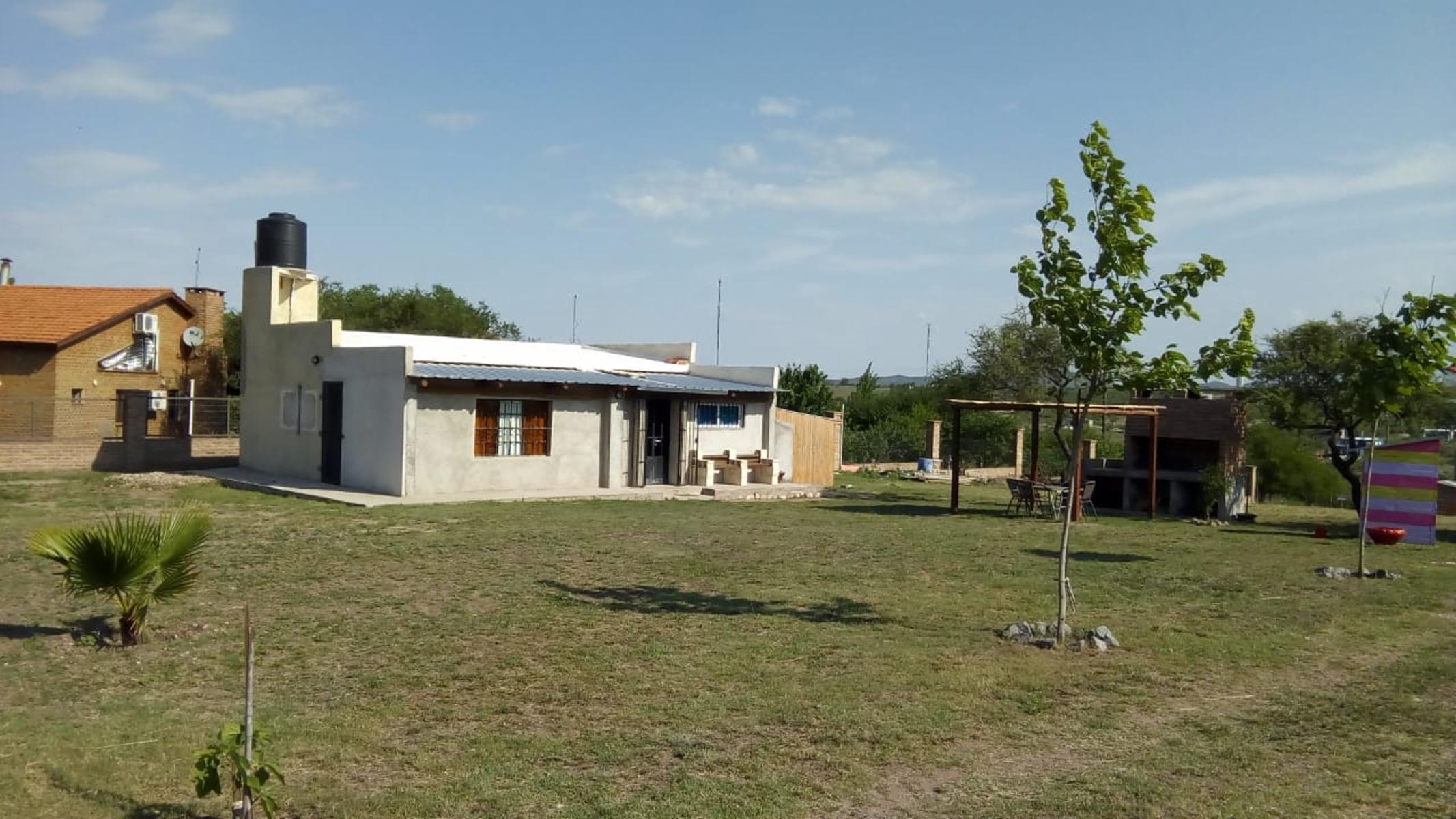 N° ref 1274-Casa en venta en Villa Parque Siquiman con hermosa vista a las sierras.
