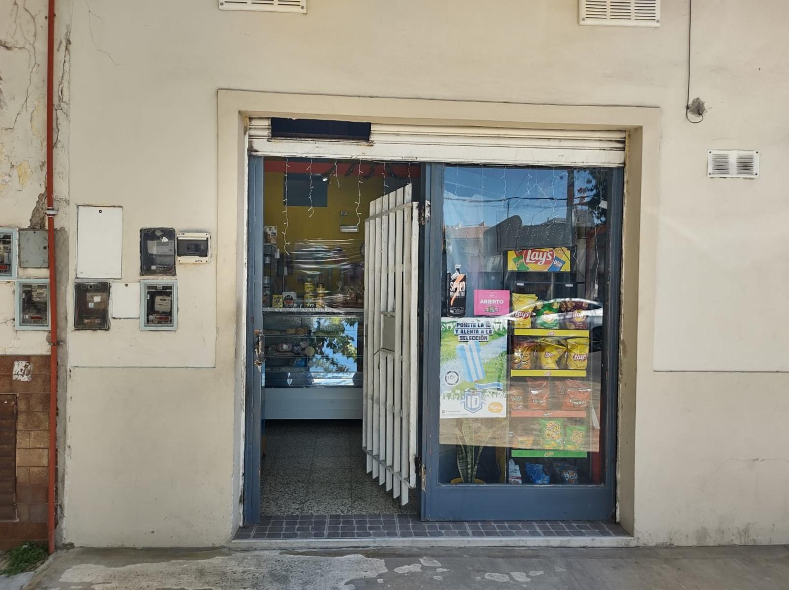 VENTA FONDO DE COMERCIO-DESPENSA-BLAS PARERA CASI ESQ. STOS VEGA-VILLA BOSCH