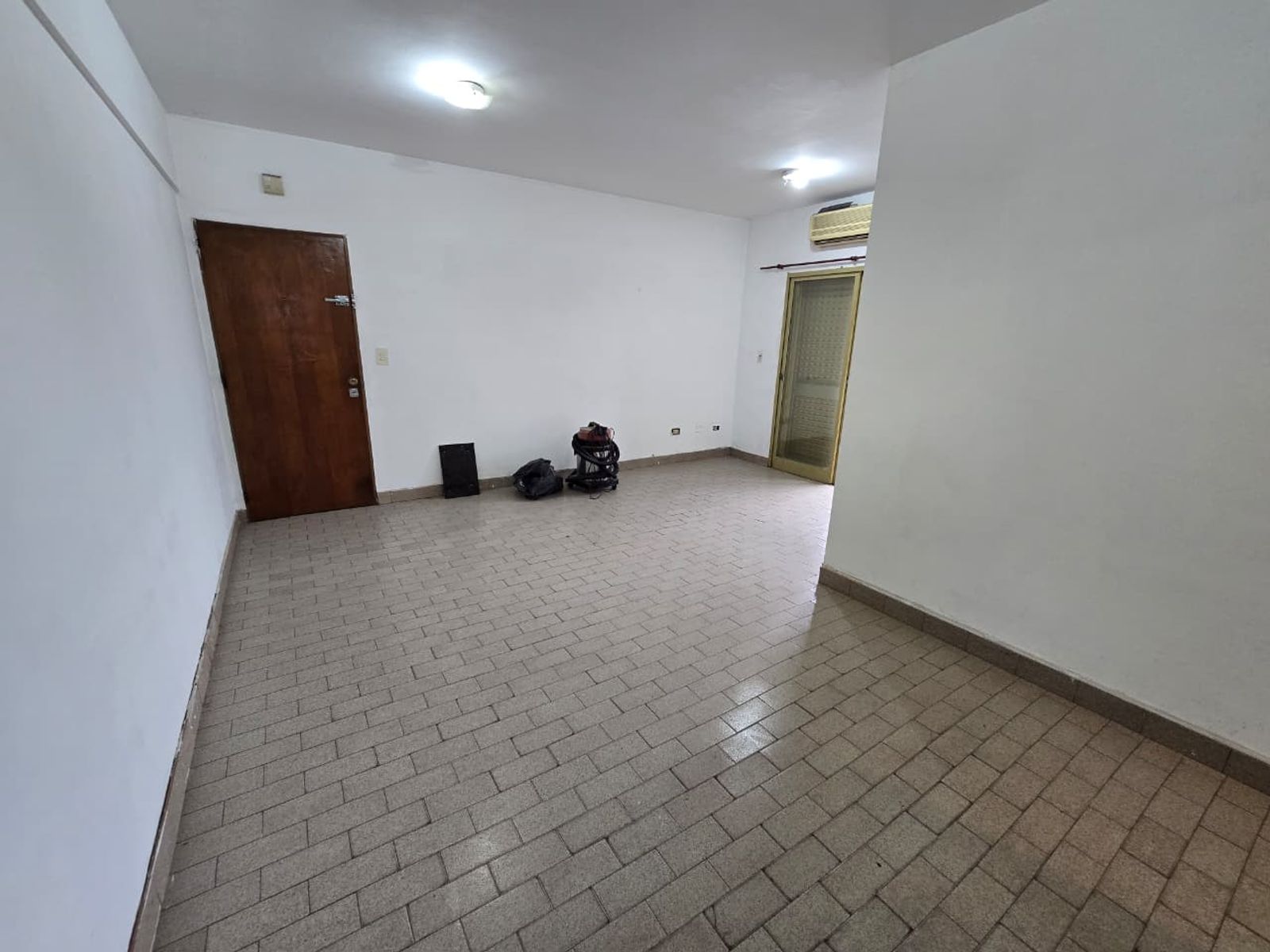 RAMON SANTAMARINA 949 T 1 D 9 · Esteban Echeverría — foto 4