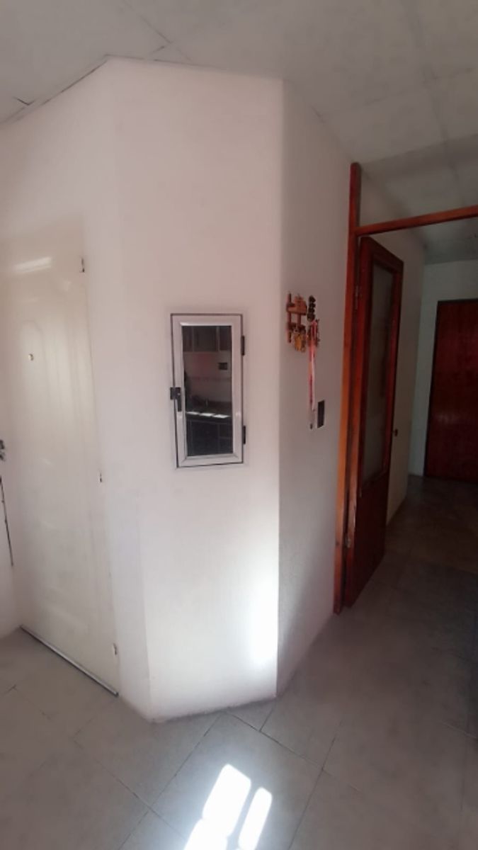 Tres Arroyos 968 · Morón — foto 5