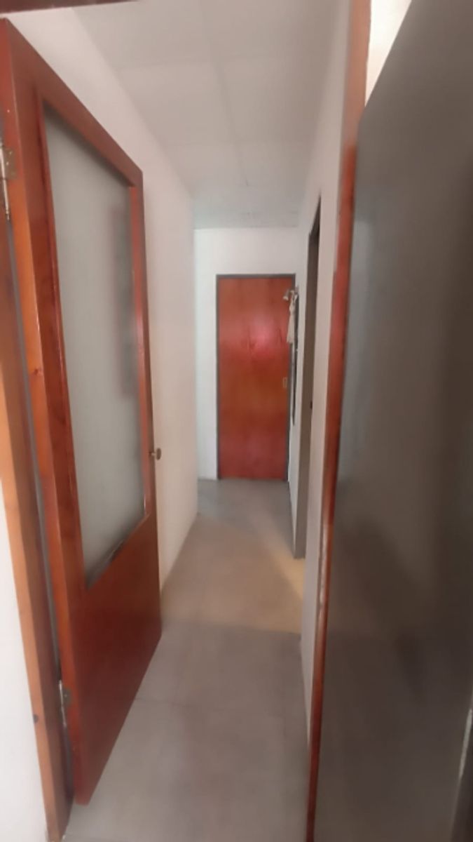 Tres Arroyos 968 · Morón — foto 10