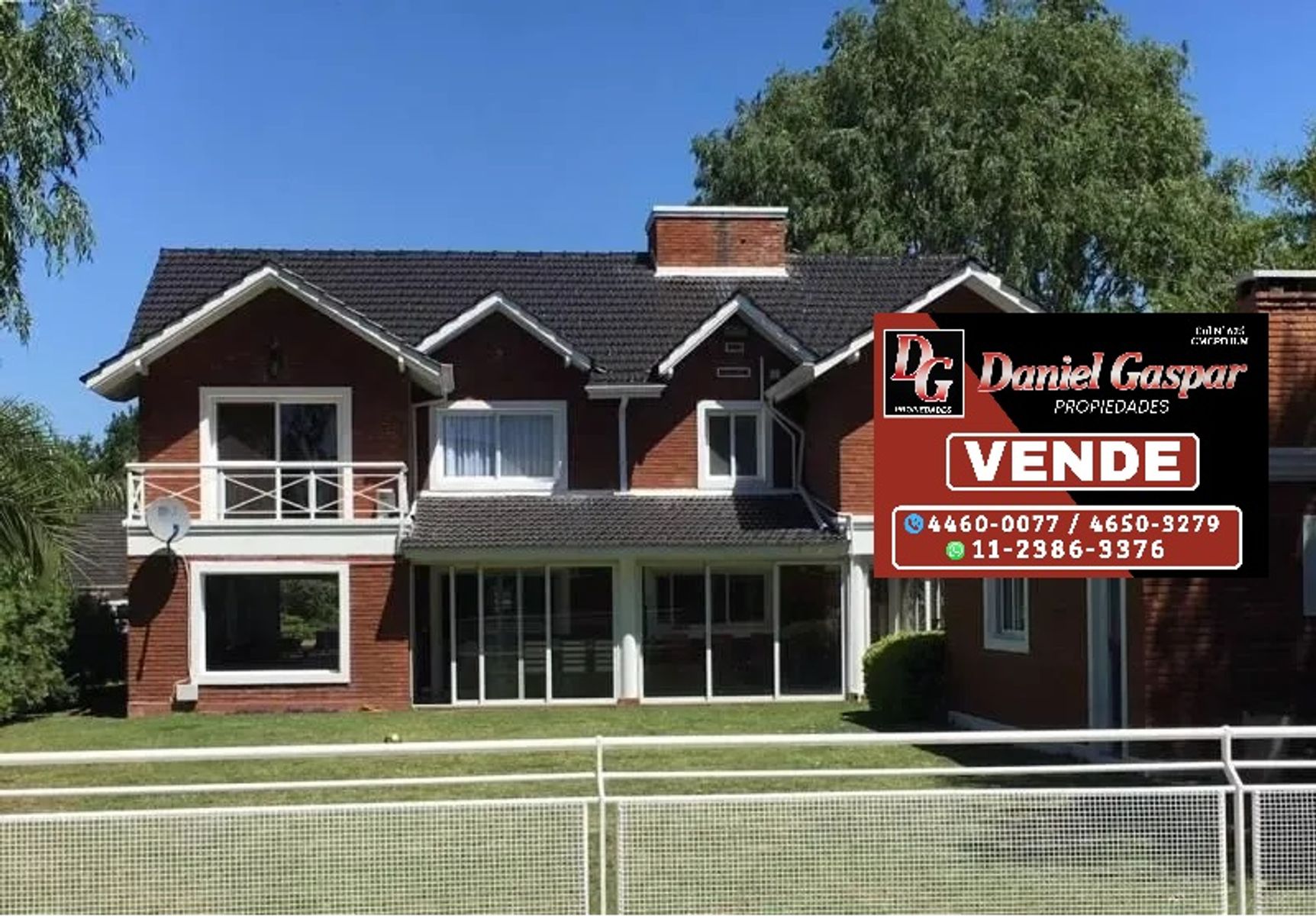 VENTA - IMPRESIONANTE CASA 6 AMBIENTES EN COUNTRY CLUB BOCA RATÓN